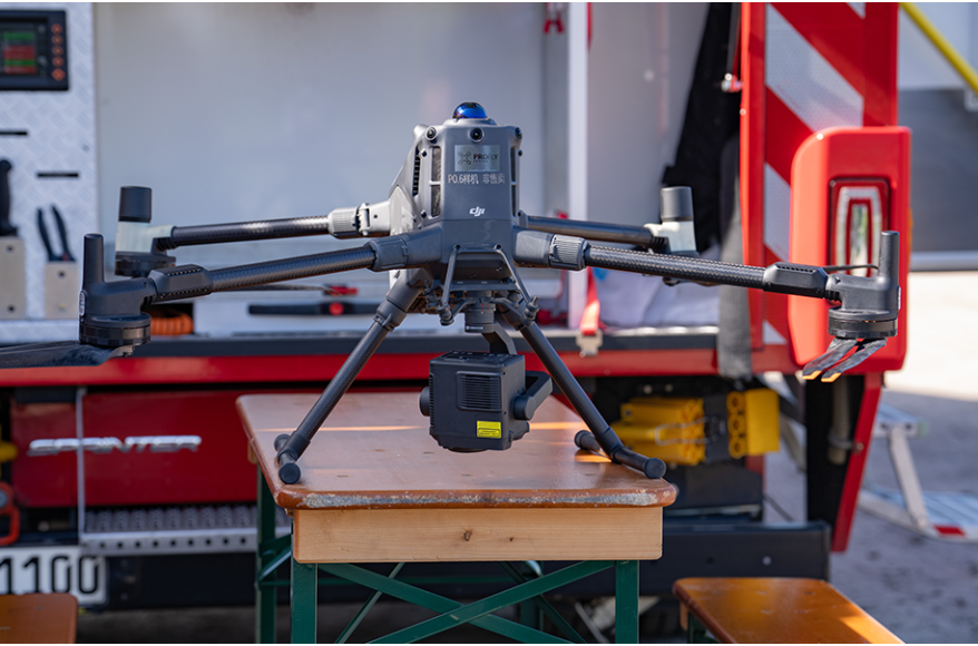 Mit der DJI Matrice 400 in den BOS-Einsatz