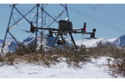 5 Gründe, warum Sie die DJI Matrice 300 RTK für die Inspektion von Stromleitungen verwenden sollten.