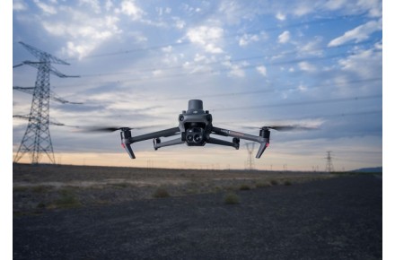 Arbeitsablauf einer Dachinspektion mit Thermaldrohne (DJI Mavic 3E)