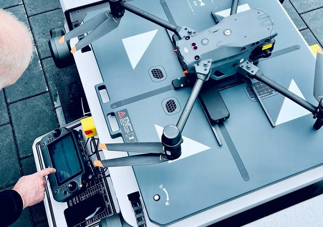 Morgen findet der erste vollautomatisierte Drohnenflug in Deutschland statt (DJI Dock)